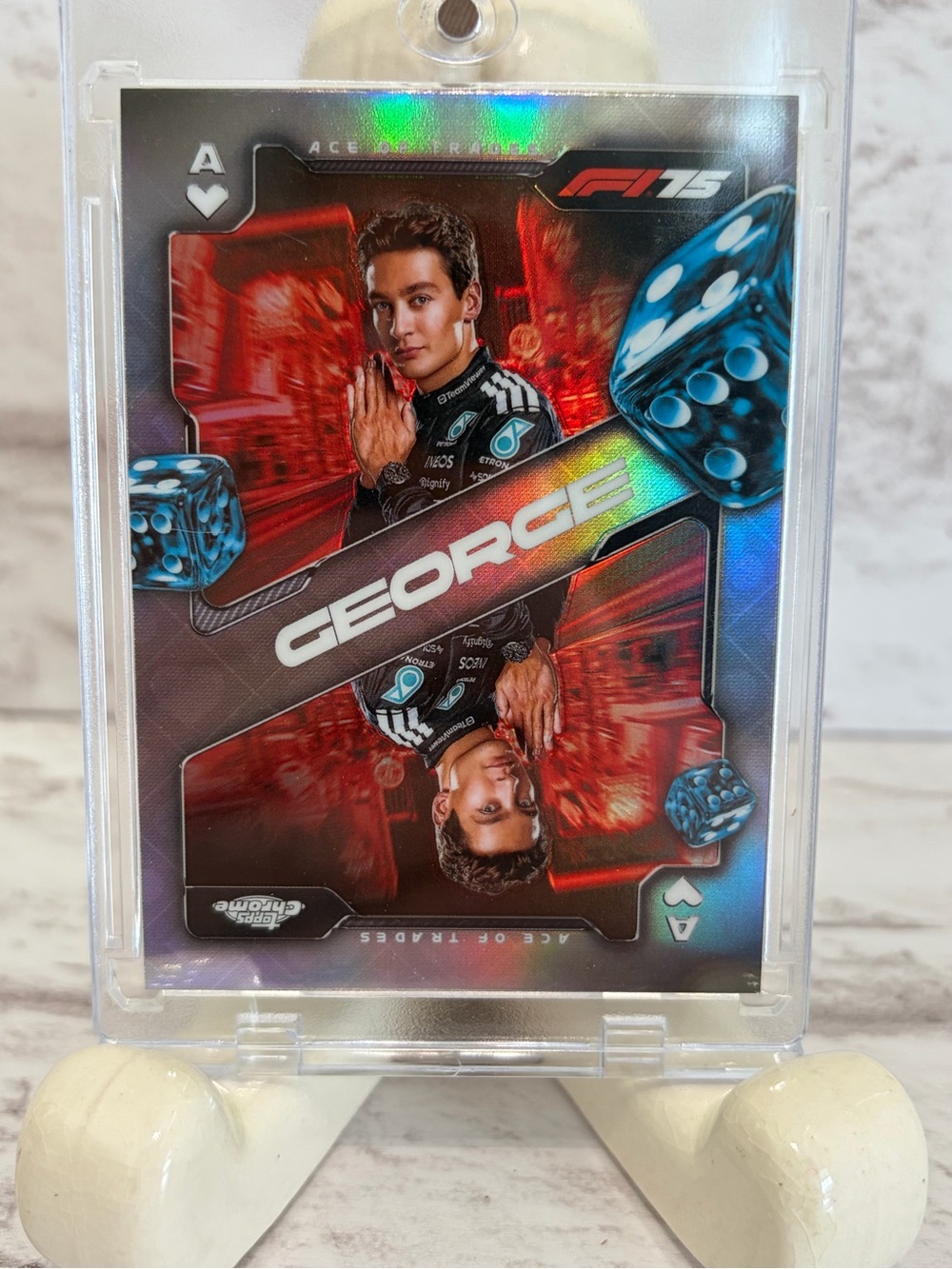 Topps Chrome F1 Trading Card - George Russell (Red)